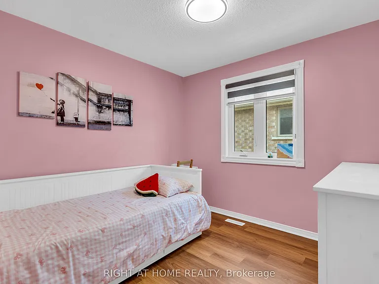 2029 Westmount Dr — Photo 24