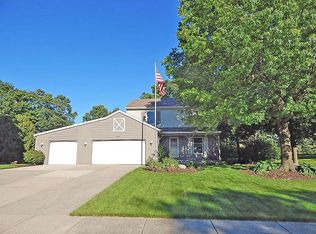 5636 Bentbrook Dr SE, Kentwood, MI 49508