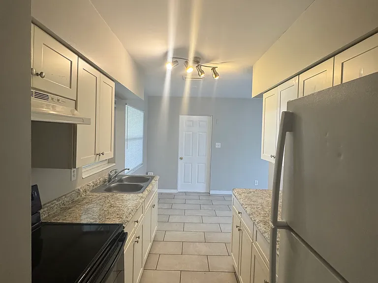 503 Tanglewood Dr — Photo 7