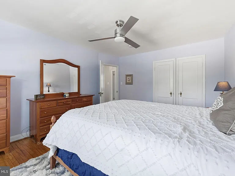 6467 Blenheim Rd — Photo 25