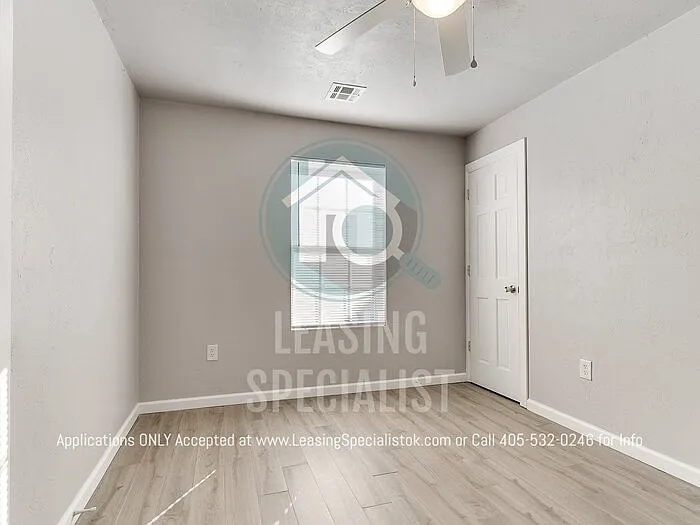 1115 NW 27th St — Photo 31