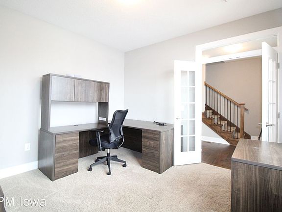 3rd image of 9584 Alderwood Dr