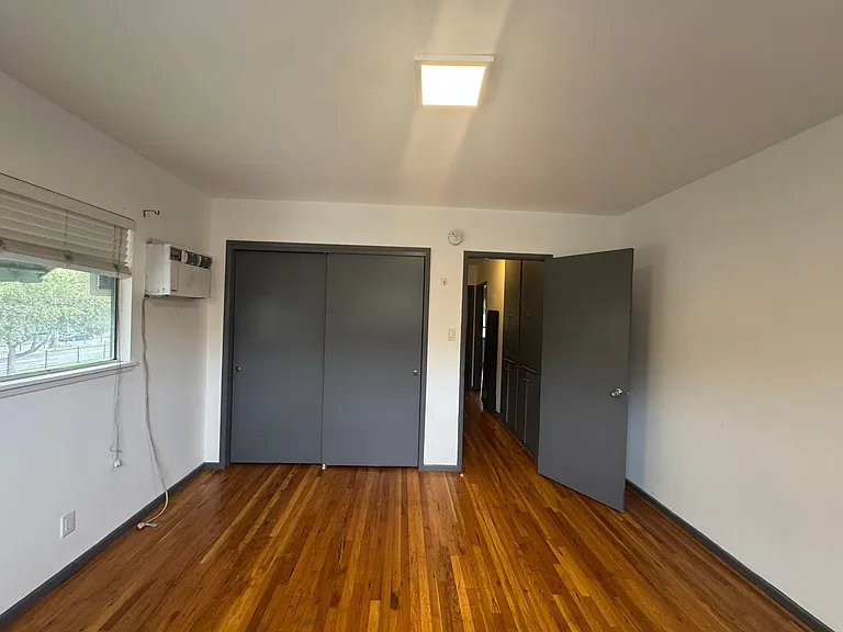 12157 Chandler Blvd — Photo 20