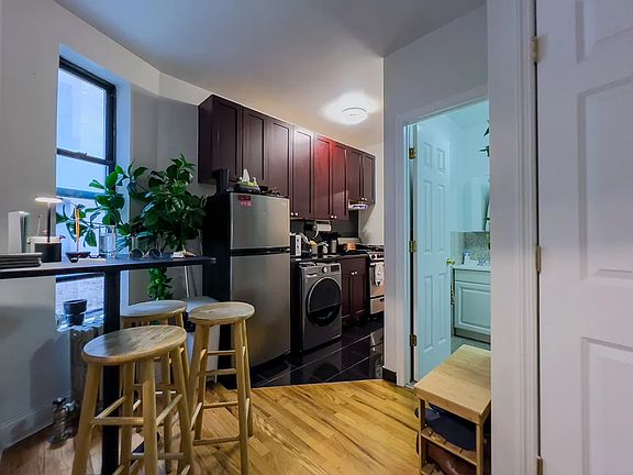 4th image of 71 Thompson St APT 2C