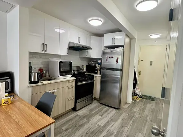 869 57th Street image 3 of 16