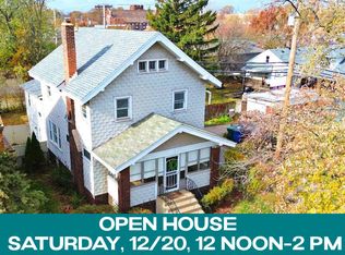 1916 Wespark Ave, Whiting, IN 46394