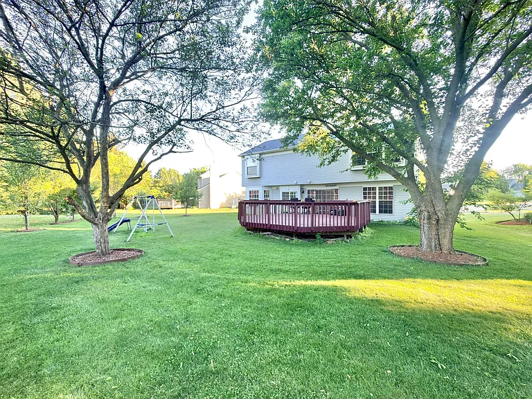 1464 Farrington Ln — Photo 17