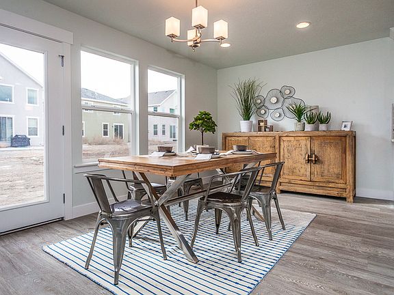 3rd image of 752 N Meridian Dr #503