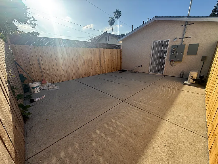 2724 1/2 E Jackson St — Photo 6