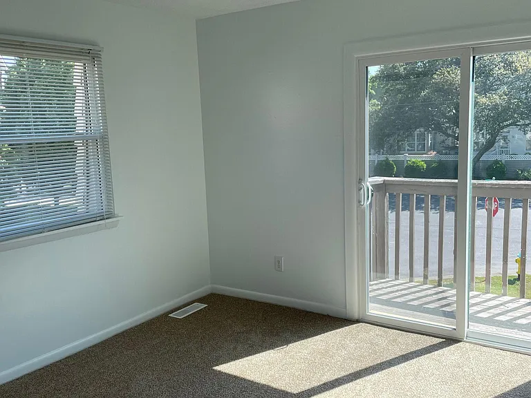 3752 W Stratford Rd — Photo 8