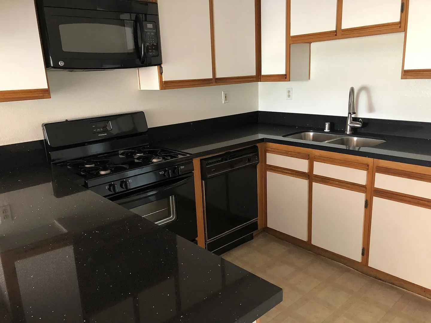 f7139 — Photo 3