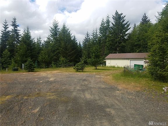 2nd image of 515 Grouse Glen Way