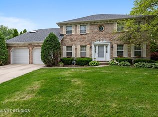 872 Buttonwood Cir, Naperville, IL 60540