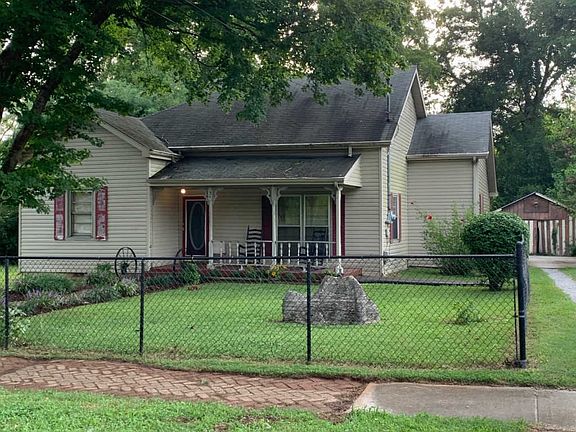 2nd image of 627 N Maney Ave