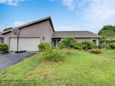8540 NW 48th St, Lauderhill, FL, 33351