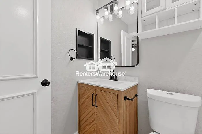 1408 Seely St — Photo 43