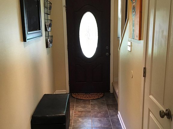 4th image of 1720 Deerfield Dr