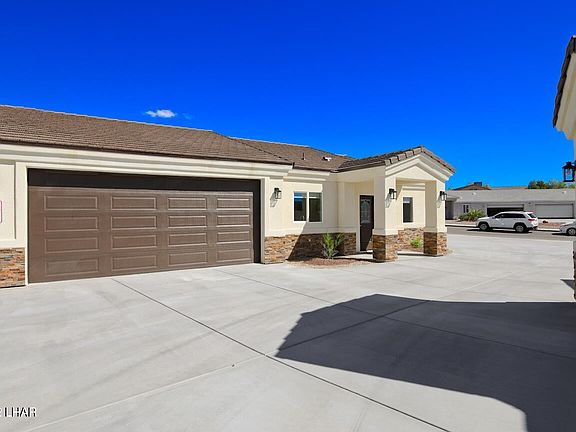 4th image of 1135 Rolling Hills Dr #B102