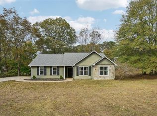 296 McIntosh Trl, Sharpsburg, GA 30277