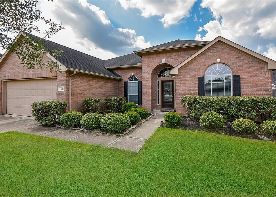 1st image of 15222 Heron Meadow Ln