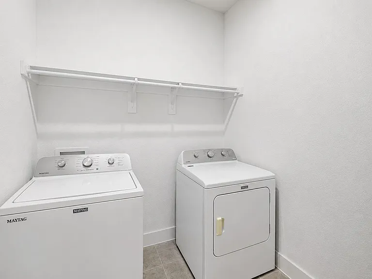 328 Chestnut St — Photo 20