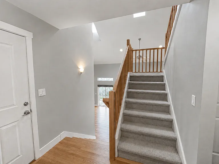 1821 NW Iowa Ave — Photo 7