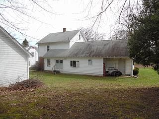 2nd image of 138 Catlin Ave