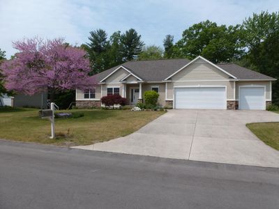 12855 Summerset Dr, Grand Haven, MI, 49417