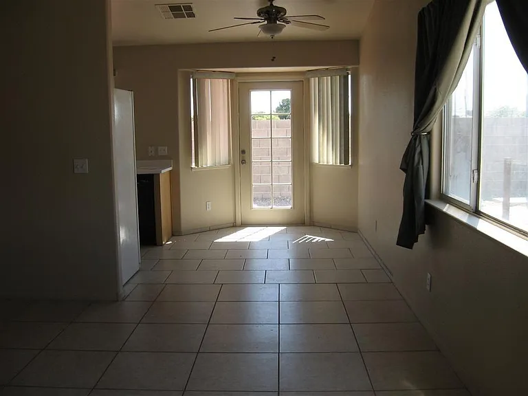 6000 Crown Jewel St — Photo 8