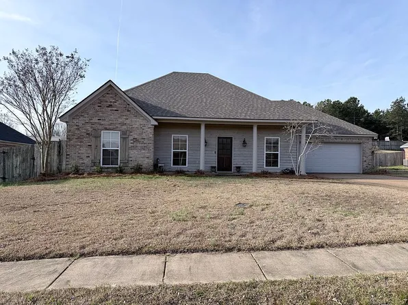 151 Stratford Dr, Madison, MS 39110