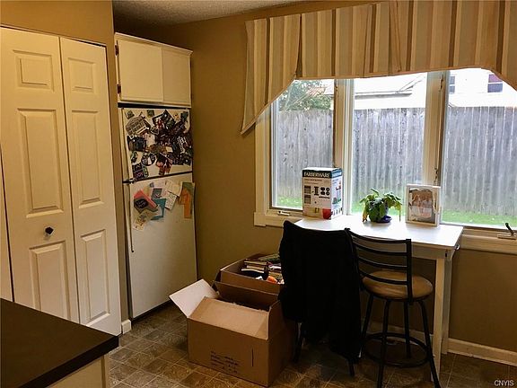 5th image of 7608 E South St