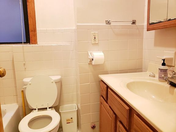 5th image of 215 W 106th St #4NE