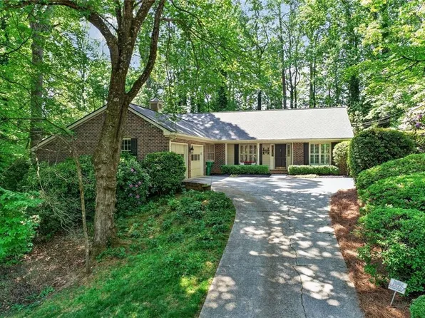 3521 Dunwoody Club Dr, Dunwoody, GA 30350