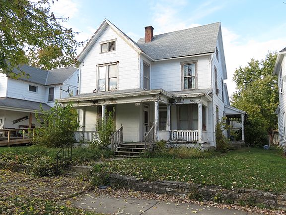 4th image of 410 Richmond Ave