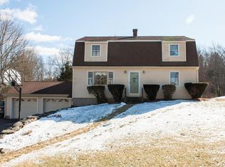 127 Richardson Corner Rd, Charlton, MA 01507