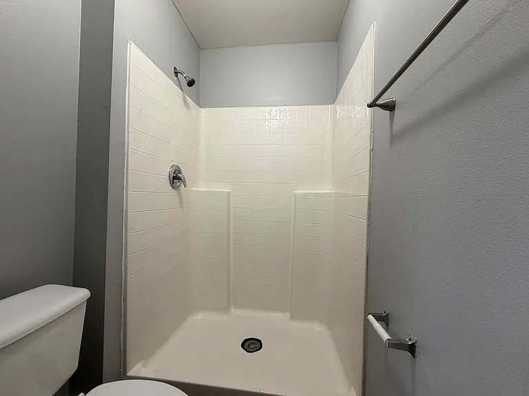 7327 N High Bluff Rd — Photo 10