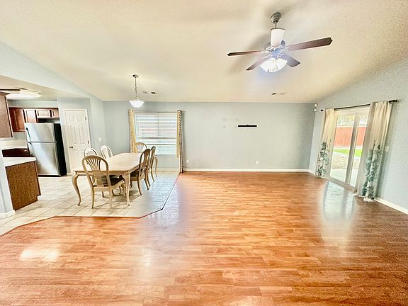 4th image of 5574 E Tower Ave
