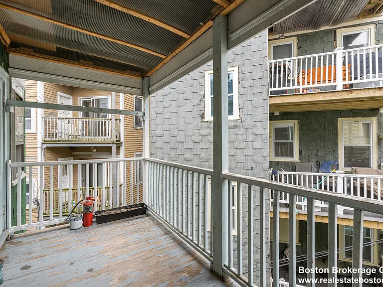 78 Hillside St #3 — Photo 11