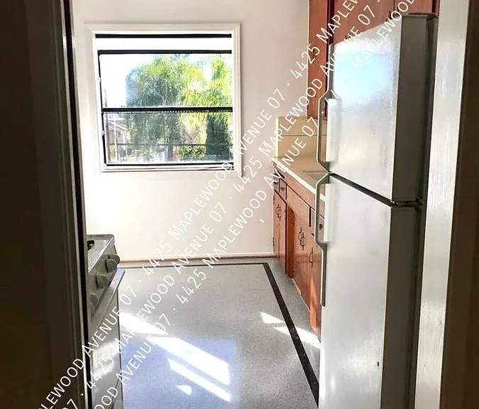 4425 Maplewood Ave #7 — Photo 12