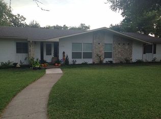 3970 Deep Valley Dr, Dallas, TX 75244