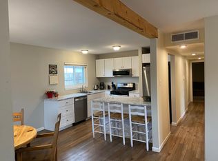 4104 6th St NW, Albuquerque, NM 87107