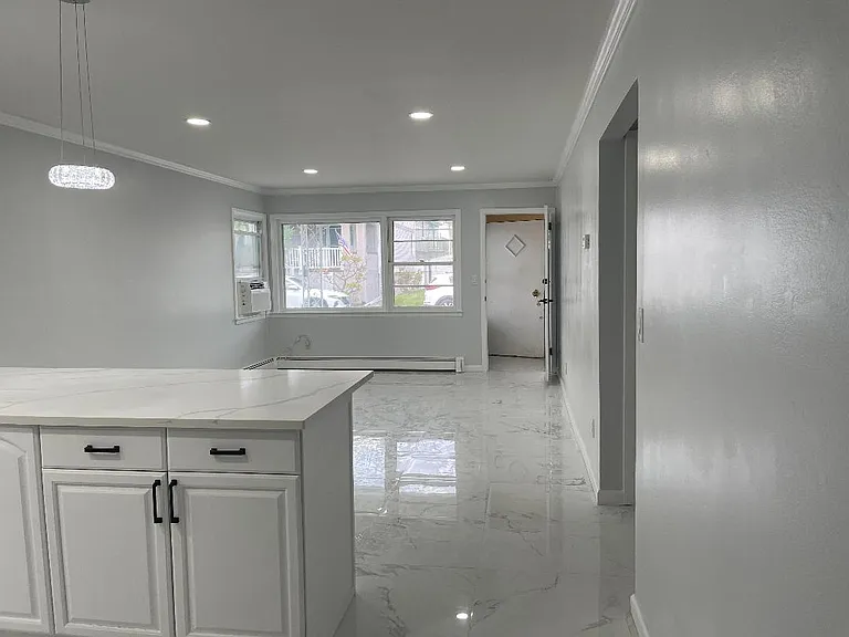 137 Pacific Blvd #A — Photo 2
