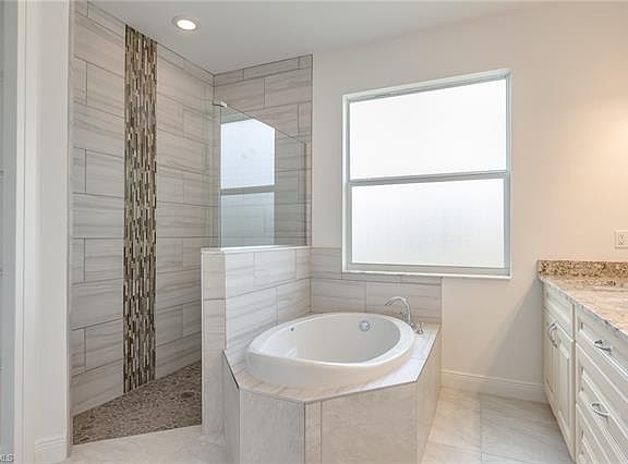 4th image of 4371 43rd Ave NE