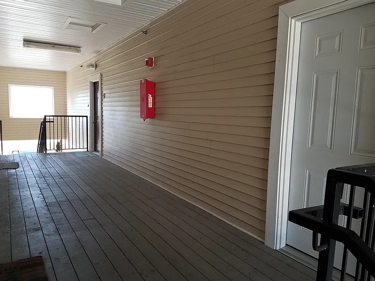 1835 SW White Birch Cir #3 — Photo 10