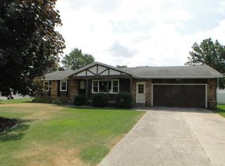 7680 Cardinal Dr, Jenison, MI 49428