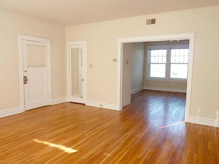 6805 Washington Ave — Photo 7