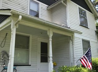 6880 Fitch Rd, Olmsted Falls, OH 44138