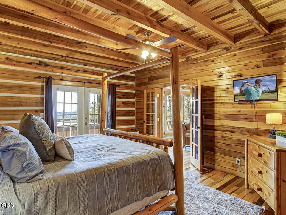 13th image of this home