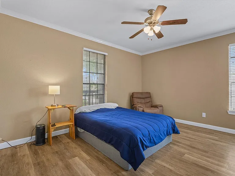2255 Braeswood Park Dr #146 — Photo 10