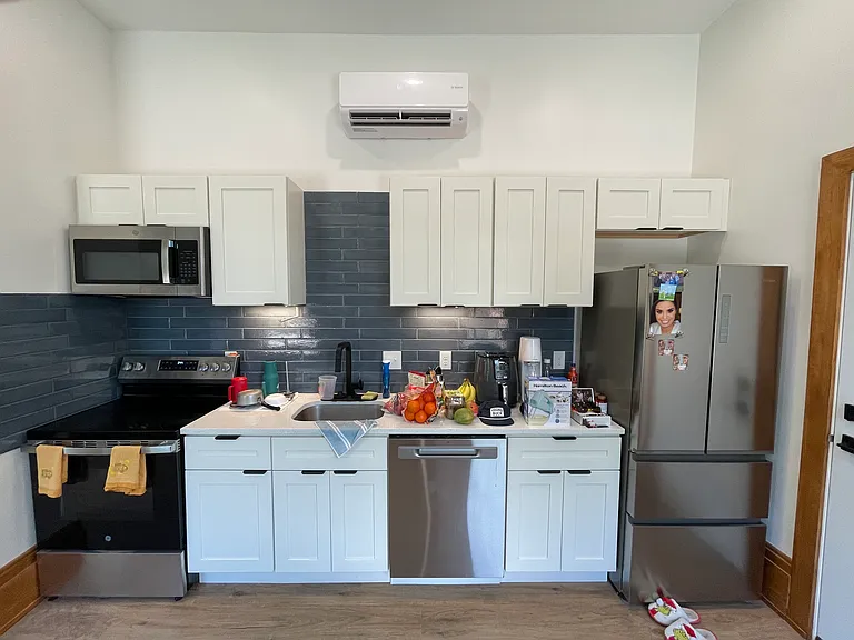 18 Mulberry St #7 — Photo 4
